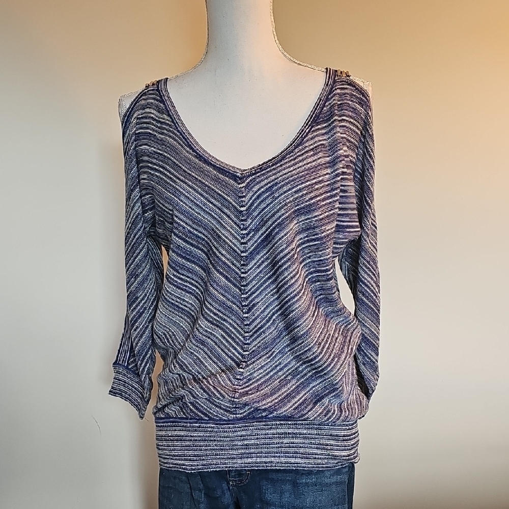White House Black Market Blue and White Knit Top